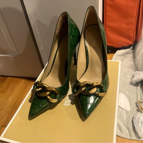 Michael Kors heels - Picture 1 of 6